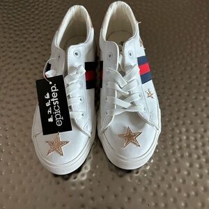 Tennis shoes new with tags